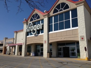 8-70 Cherry Tree Shopping Ctr, Washington, IL for lease - Building Photo - Image 3 of 4