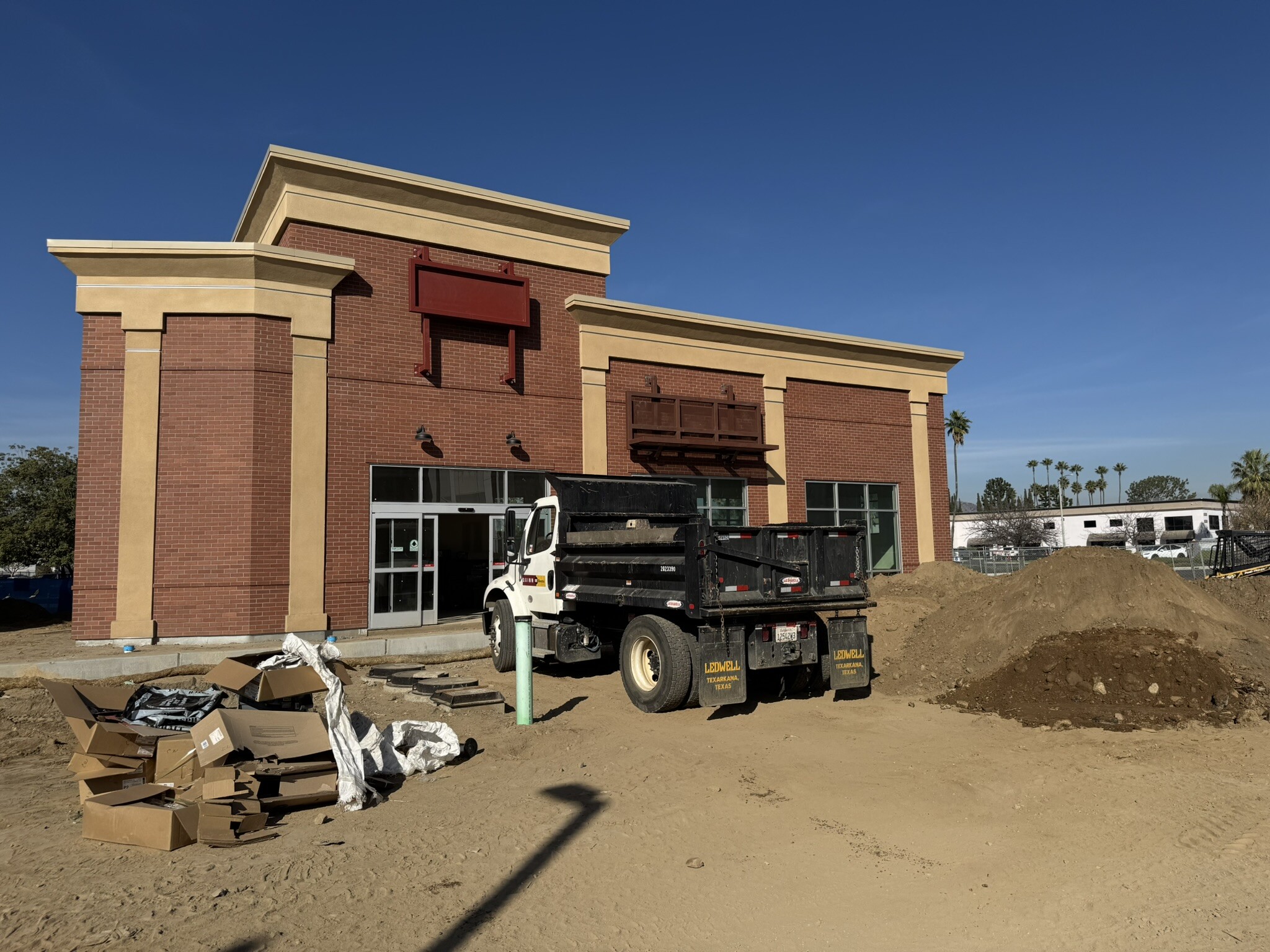 1590 Magnolia Ave, Corona, CA for lease Primary Photo- Image 1 of 2