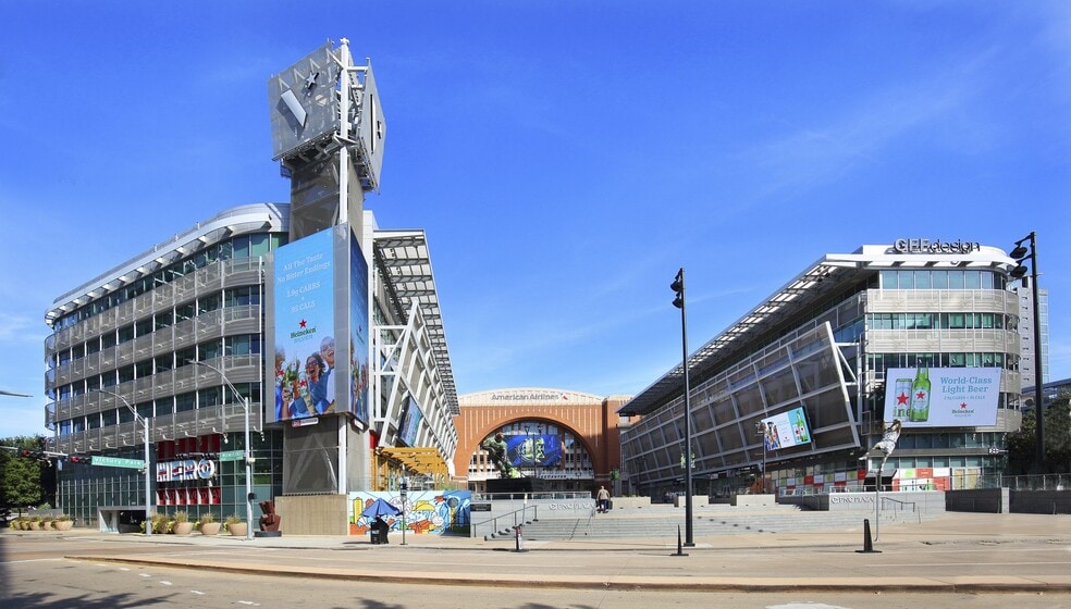 3090 Nowitzki Way, Dallas, TX for sale - Primary Photo - Image 1 of 1