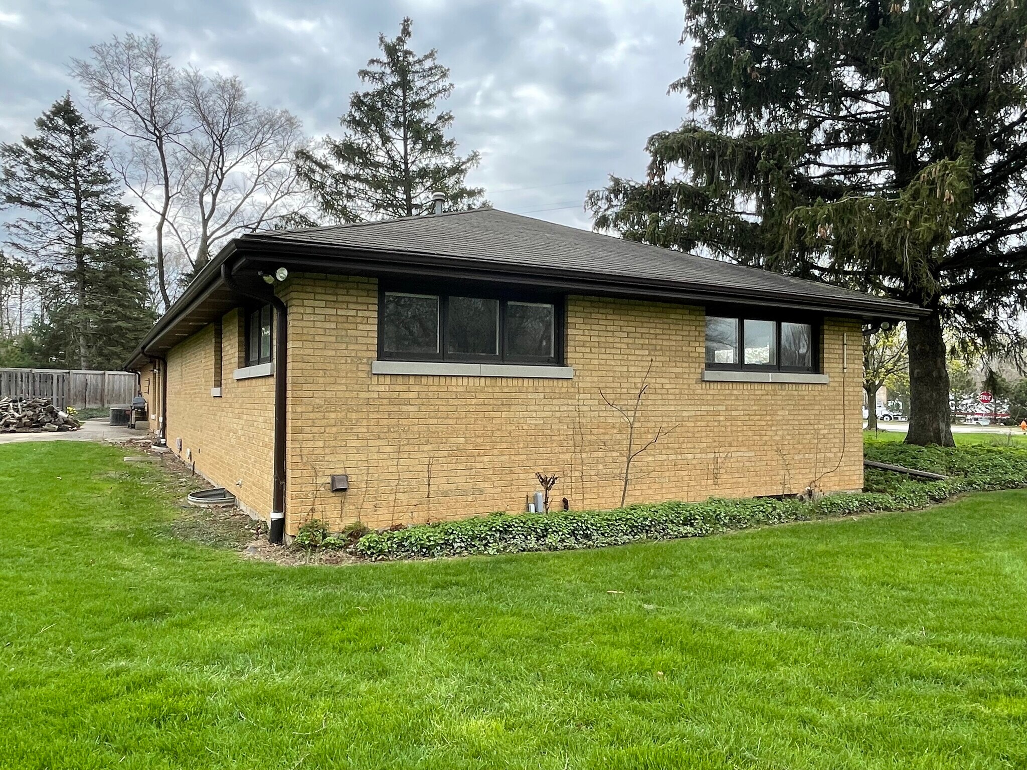 Friedrich Jones Naperville Il - w9nse7e