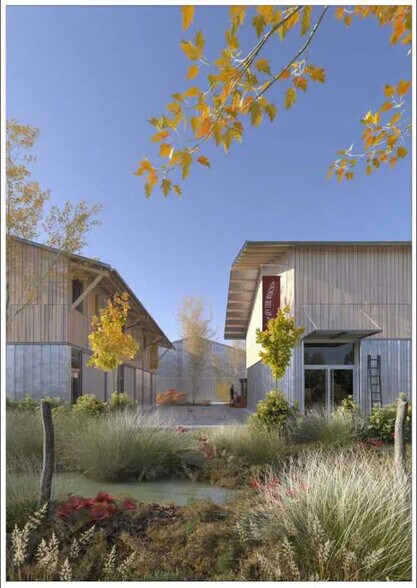 Flex in Le Haillan for sale - Building Photo - Image 1 of 11