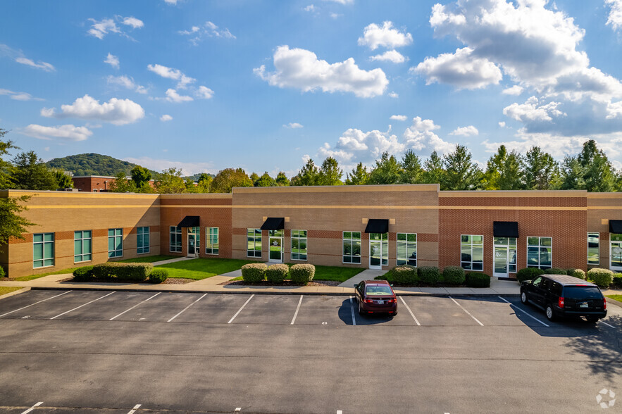 8115 Isabella Ln, Brentwood, TN for lease - Building Photo - Image 3 of 17