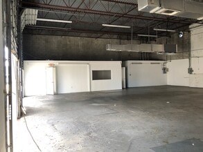 18227-18243 NE 4th Ct, Miami, FL for lease Building Photo- Image 2 of 5
