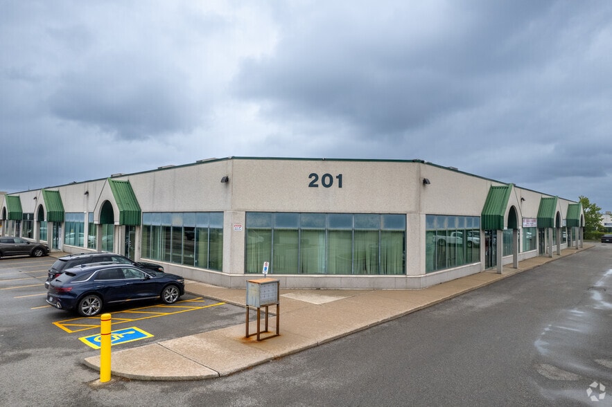 201 Spinnaker Way, Concord, ON for sale - Building Photo - Image 1 of 11