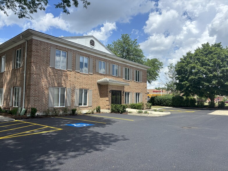 346 Taft Ave, Glen Ellyn, IL for lease - Building Photo - Image 1 of 11