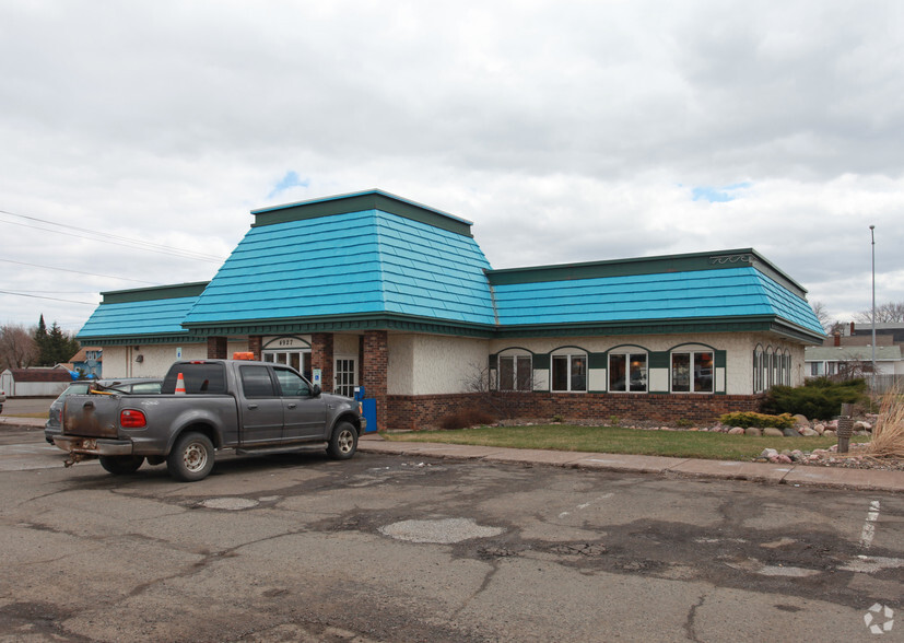 4927 E 2nd St, Superior, WI for sale - Primary Photo - Image 1 of 15