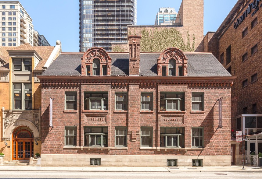 10 E Ohio St, Chicago, IL for lease - Primary Photo - Image 1 of 2