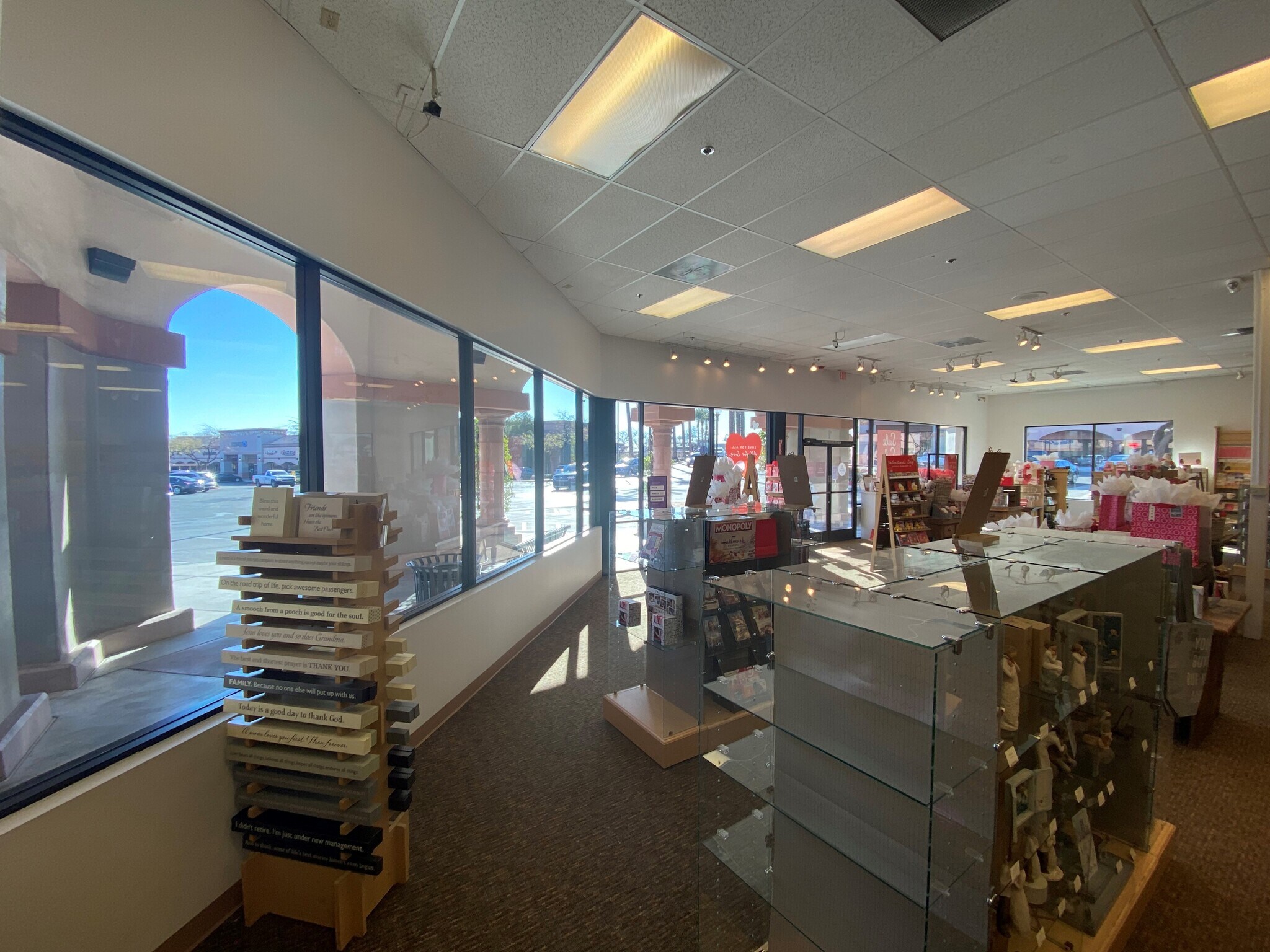 19001990 Village Center Cir, Las Vegas, NV 89134 Retail for Lease