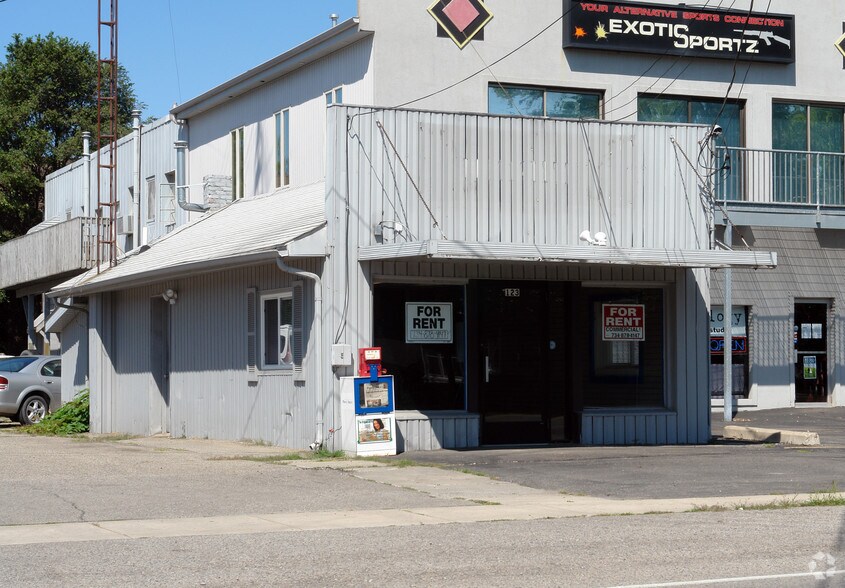 123 Pearl St, Pinckney, MI for sale - Primary Photo - Image 1 of 1