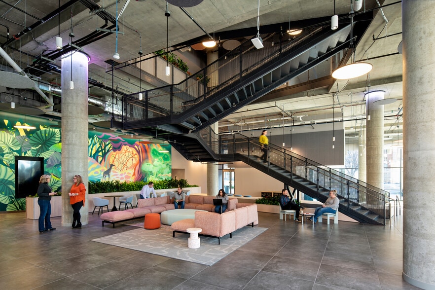 4 N Martin Luther King Jr Blvd, Baltimore, MD for lease - Lobby - Image 2 of 19