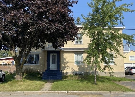 235 47E Rue O, Québec, QC for sale - Primary Photo - Image 1 of 1