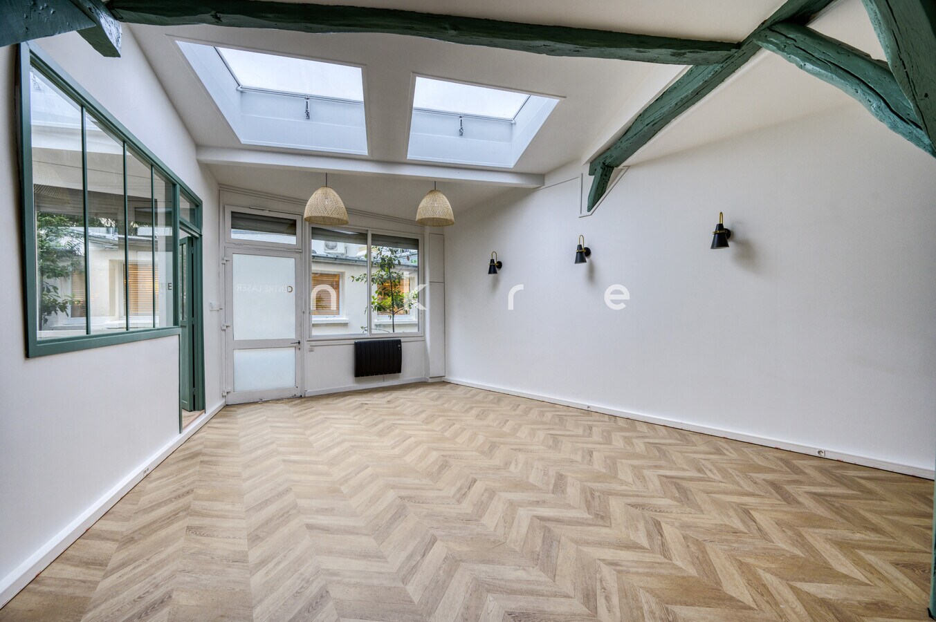 Avenue Niel, Paris, PAR 75017 - Unit 75 - - Interior Photo - Image 1 of 8