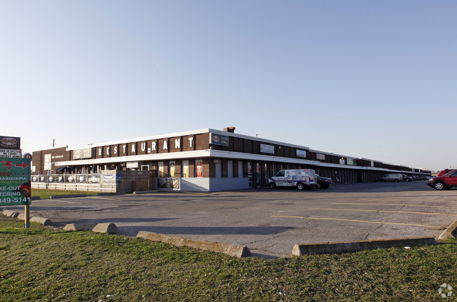 2480 Cawthra Rd, Mississauga, ON for lease - Primary Photo - Image 1 of 2