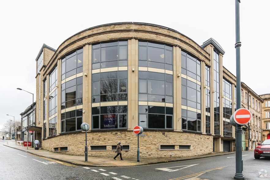 24 Church Bank, Bradford for sale - Primary Photo - Image 1 of 1