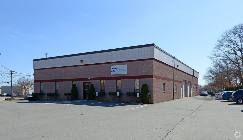 114 Minnesota Ave, Warwick, RI for lease - Building Photo - Image 1 of 3