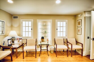 8 Hillside Ave, Montclair, NJ for lease Interior Photo- Image 2 of 3