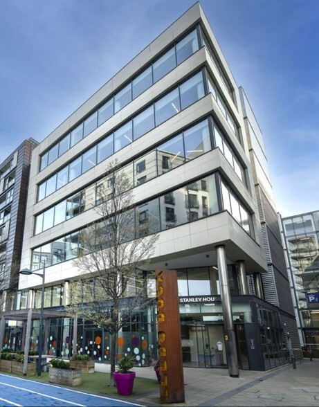 Clarence Dock, Leeds for lease - Building Photo - Image 1 of 17