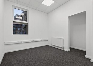 42-66 Fitzwilliam St, Belfast for lease Interior Photo- Image 1 of 4