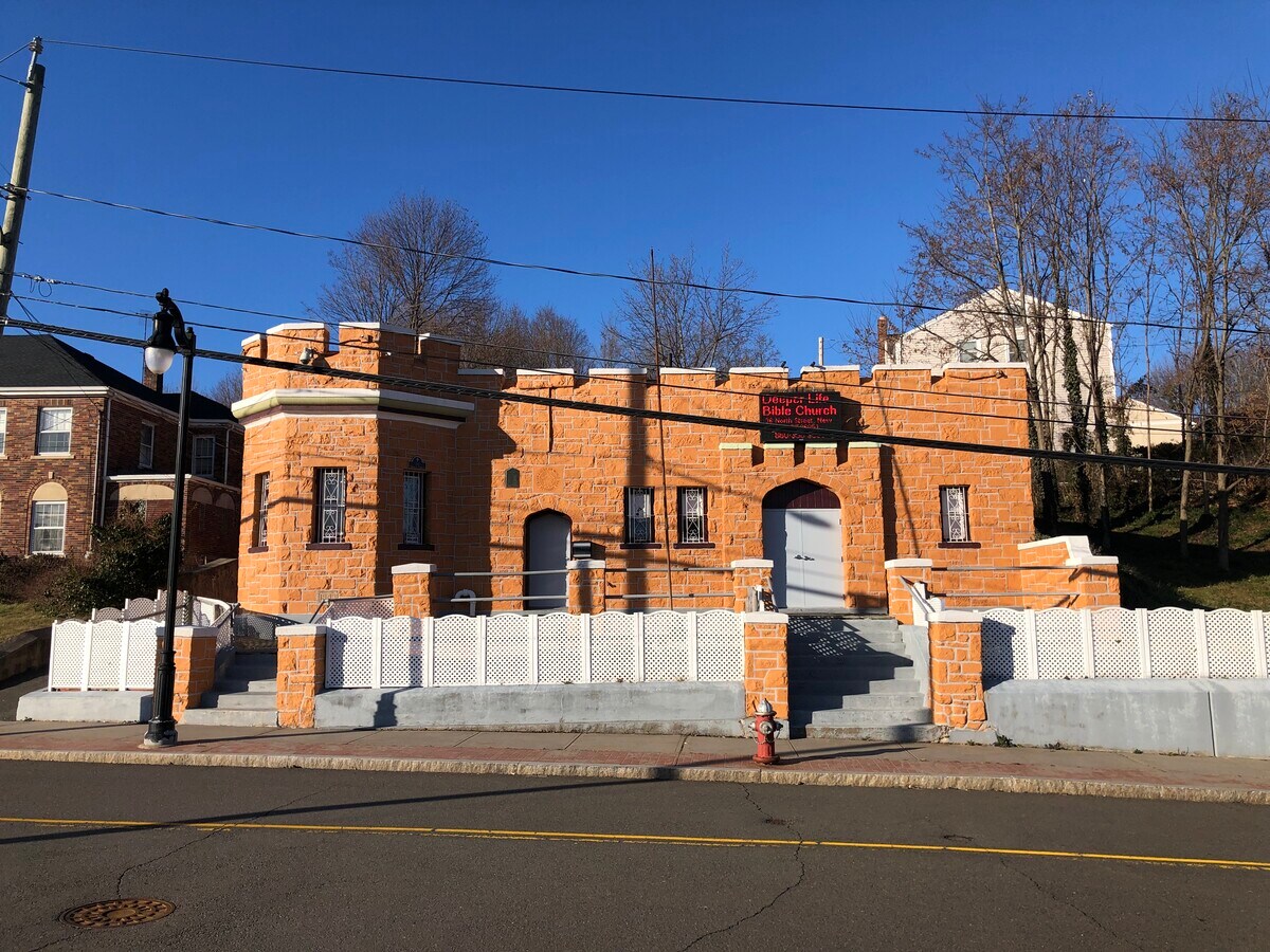 36 North St, New Britain, CT 06051