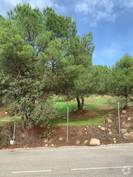 Avenida la Loma, 27, Torrelodones, Madrid for sale - Primary Photo - Image 1 of 1