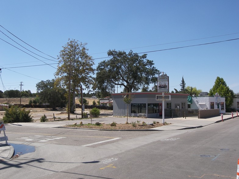 9590 El Camino Real, Atascadero, CA for sale - Primary Photo - Image 1 of 1