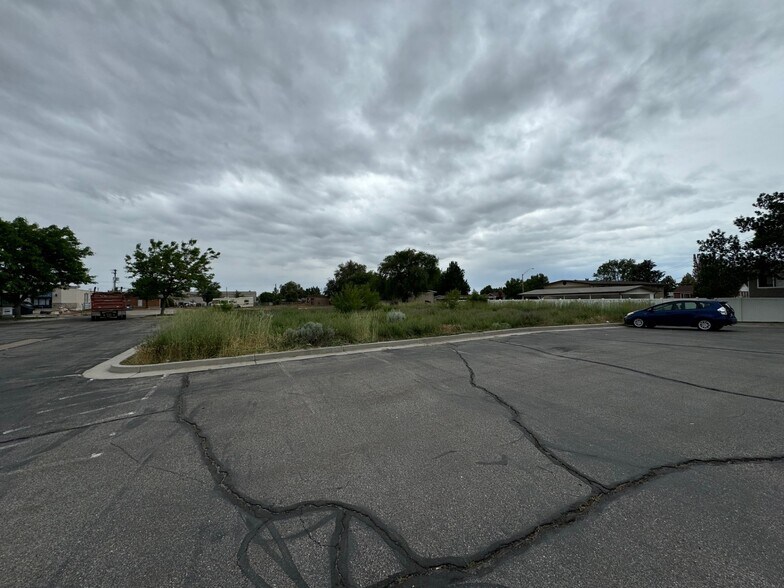 1952 W 5450 S, Roy, UT for sale - Building Photo - Image 2 of 12