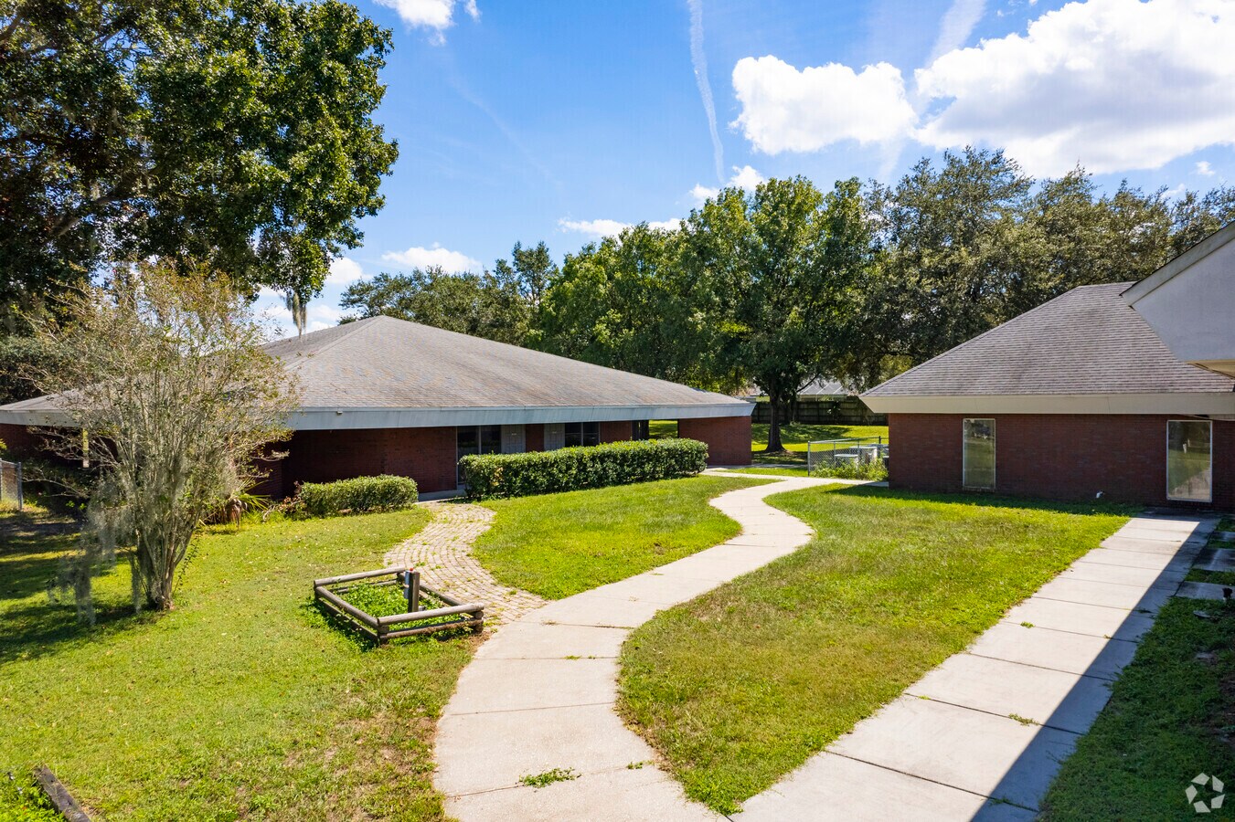 745 Lake Miriam Dr, Lakeland, FL 33813