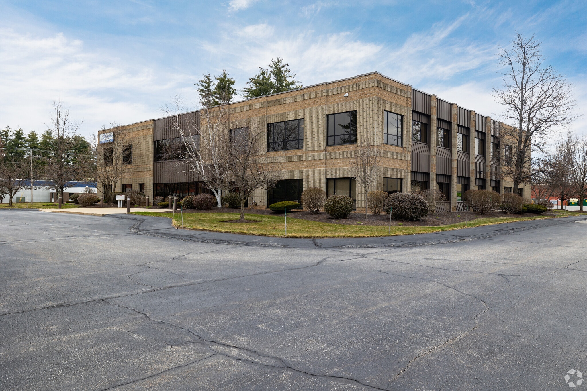 11 Continental Blvd, Merrimack, NH for lease Building Photo- Image 1 of 9