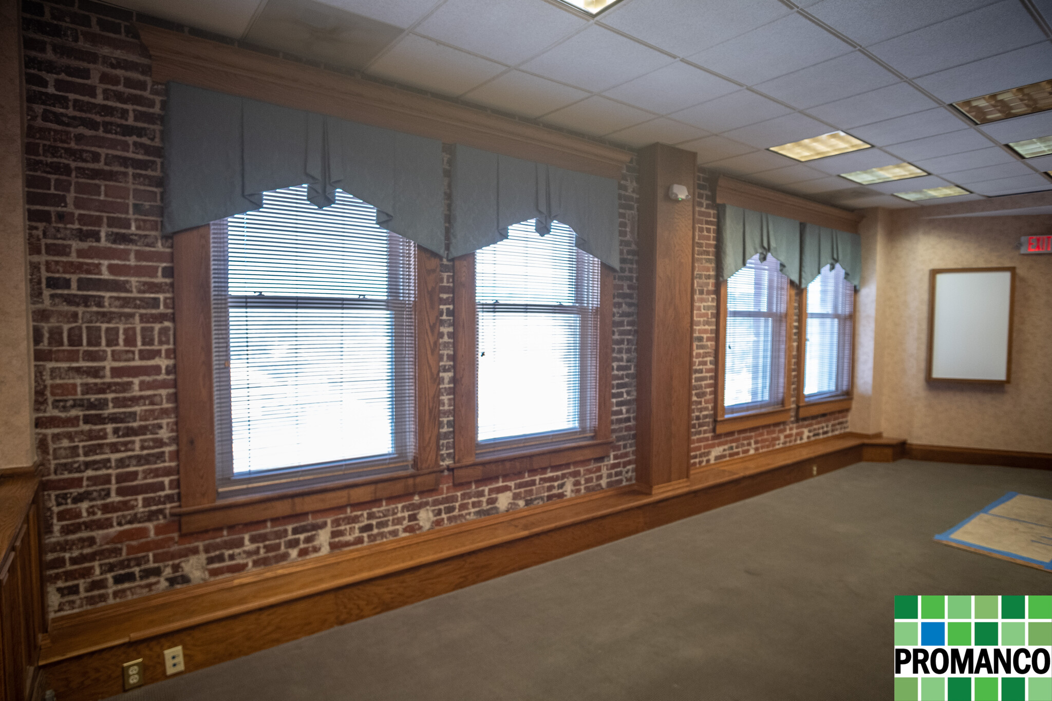 200 Putnam St, Marietta, OH for lease Interior Photo- Image 1 of 8