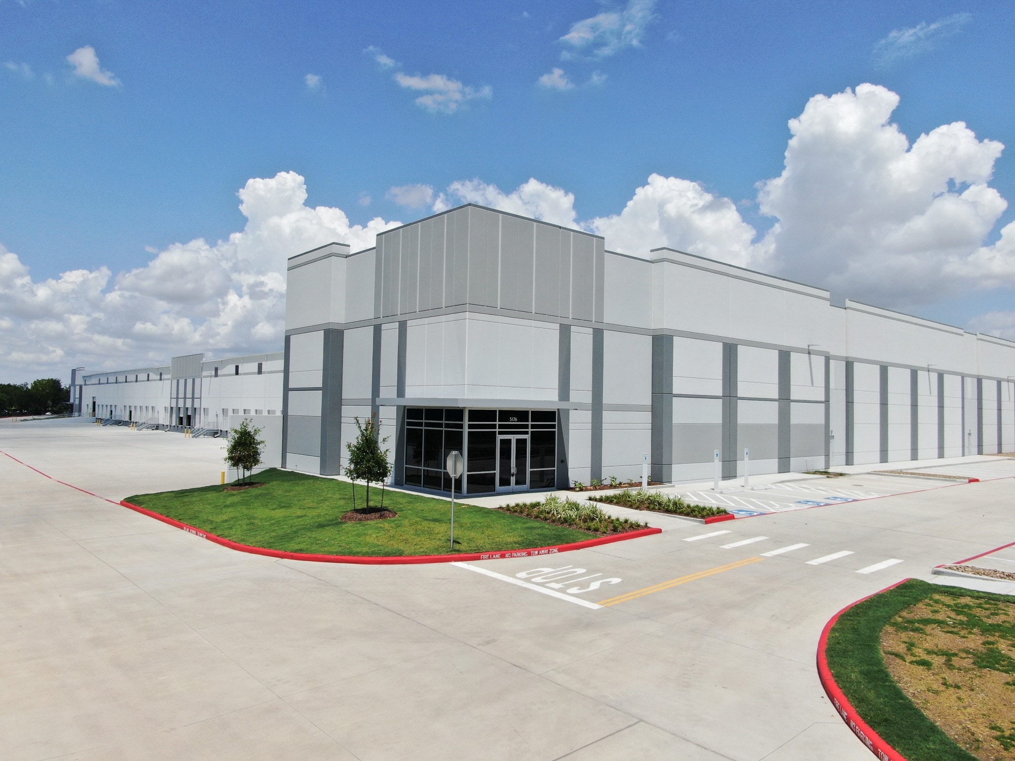 5176 Red Bluff rd, Pasadena, TX for lease Interior Photo- Image 1 of 10