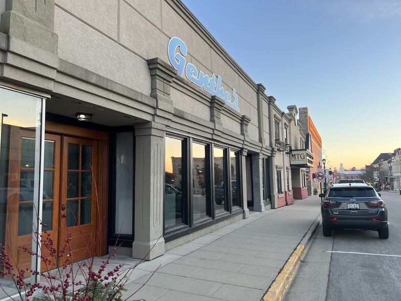 904 16th Ave, Monroe, WI for sale - Building Photo - Image 3 of 10