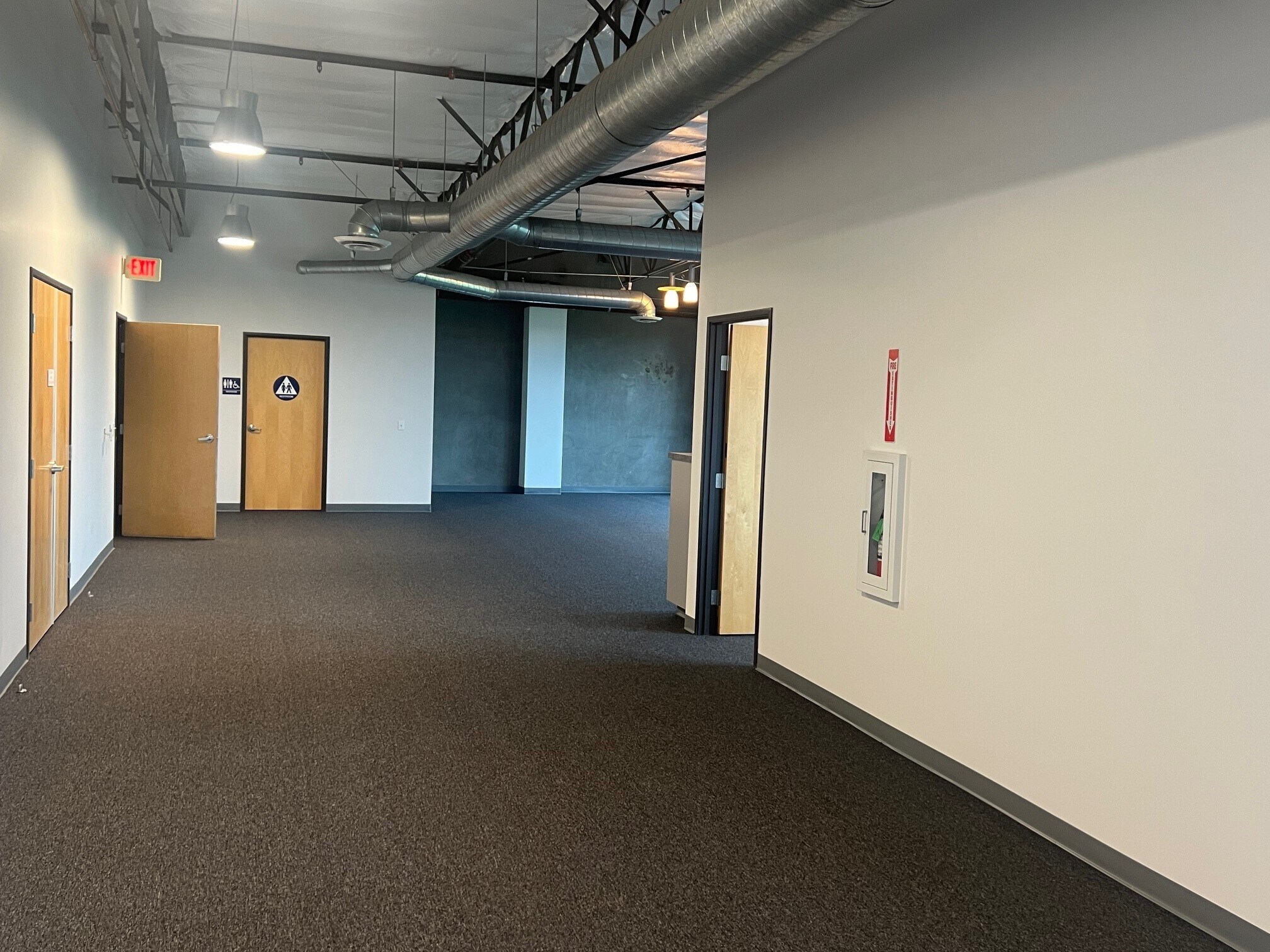 Unveiling 2025 N Lincoln St, Burbank Ca: What'S The Buzz? - fh4fb9x
