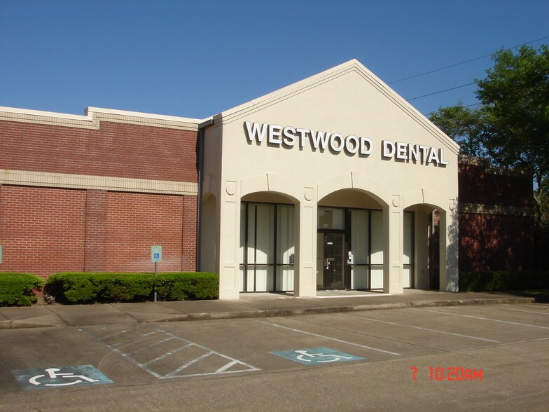 2310 Settlers Way Blvd, Sugar Land, TX for lease - Building Photo - Image 2 of 21