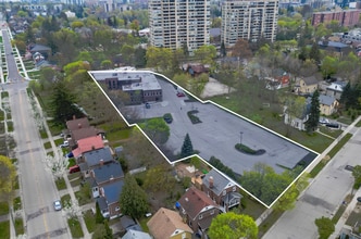 100 Erb St E, Waterloo, ON - AERIAL  map view