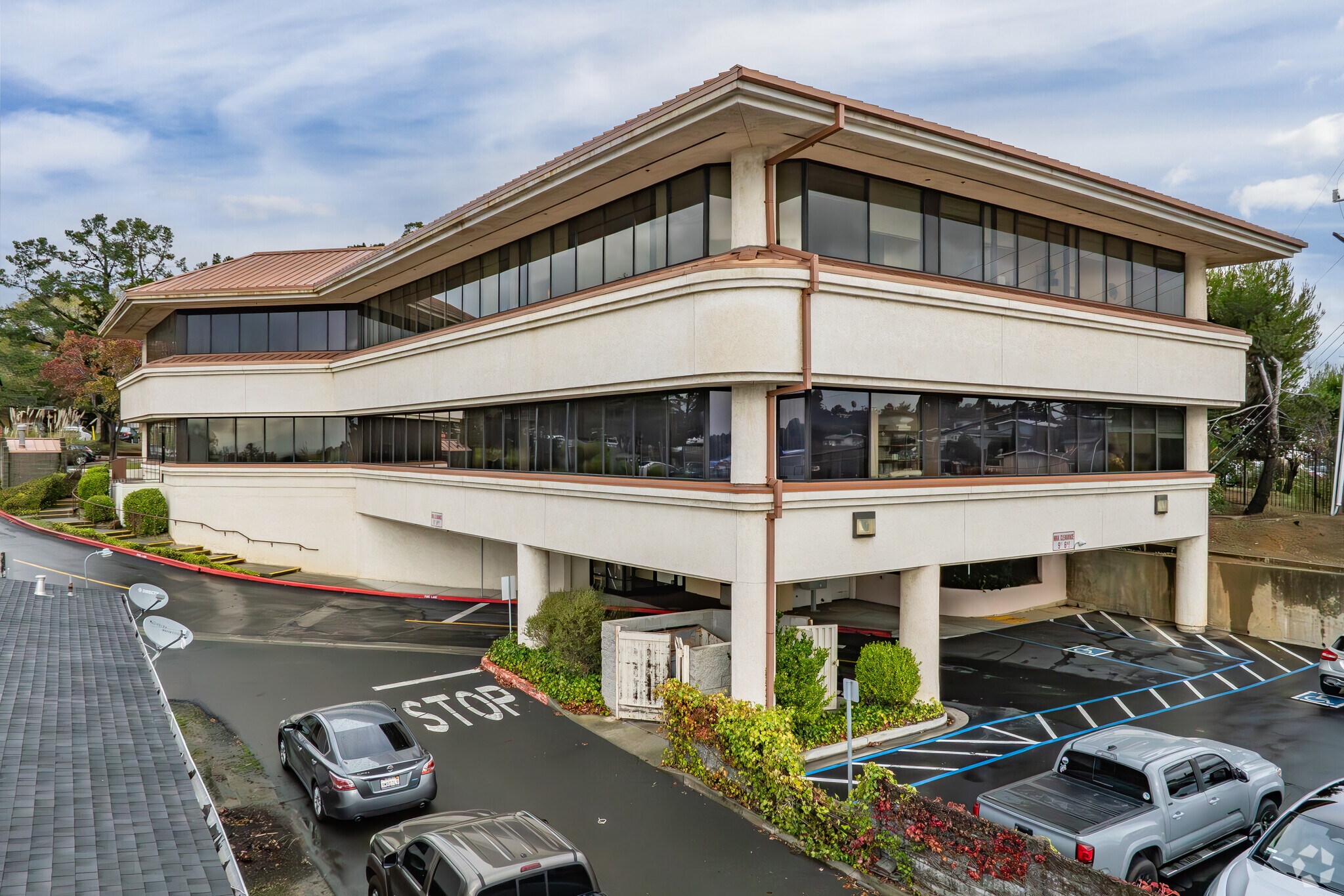 127 Hospital Dr, Vallejo, CA for lease Building Photo- Image 1 of 7