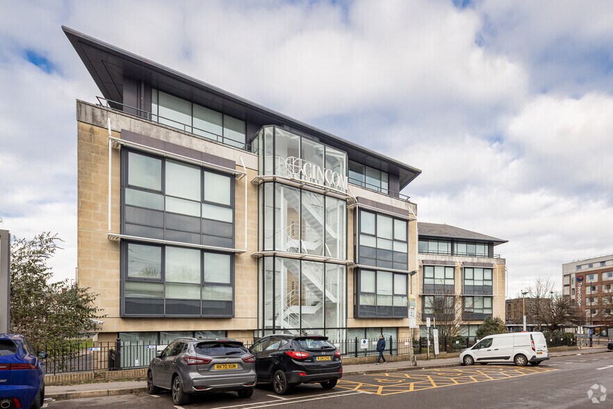 1 Grenfell Rd, Maidenhead, SL6 1HN Proxima