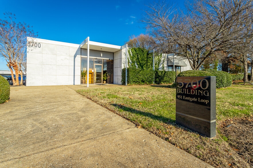 951 Eastgate Loop, Chattanooga, TN for lease - Building Photo - Image 2 of 2