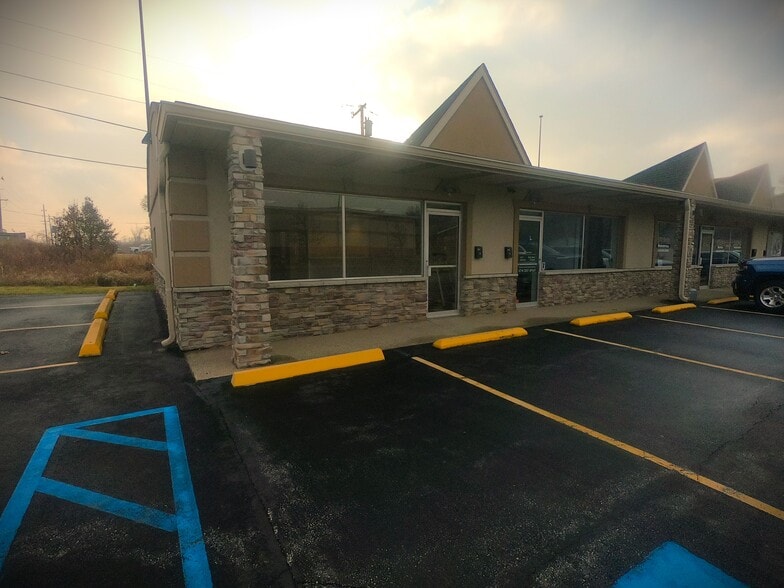 5957-5991 Mccasland Ave, Portage, IN for sale - Building Photo - Image 2 of 4
