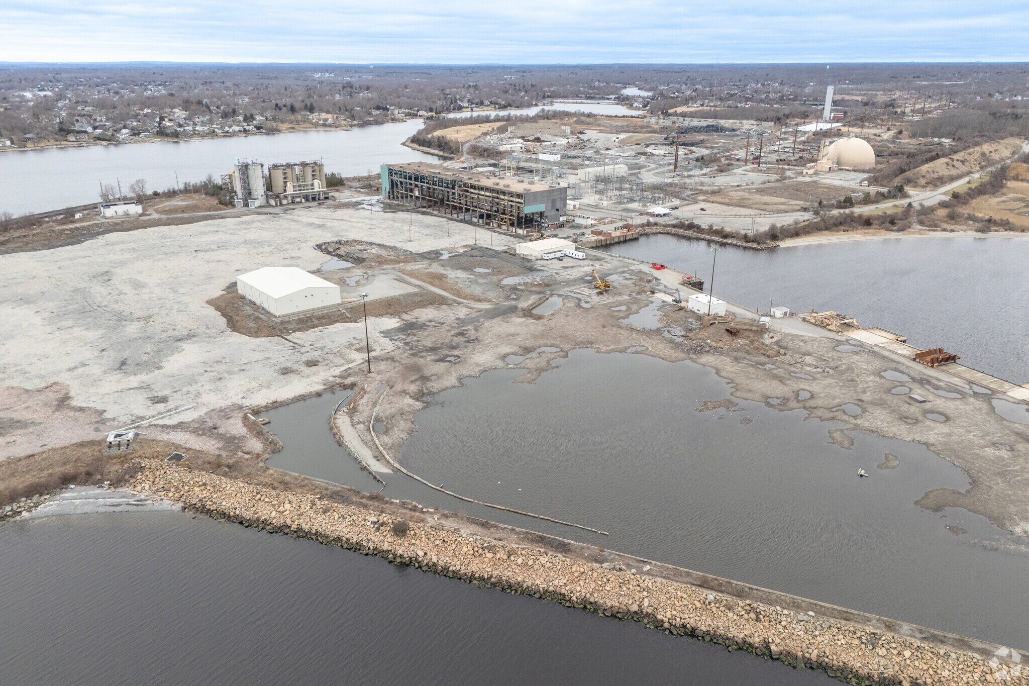 1 Brayton Point Rd, Somerset, MA 02725 82,000 SF MFG Building