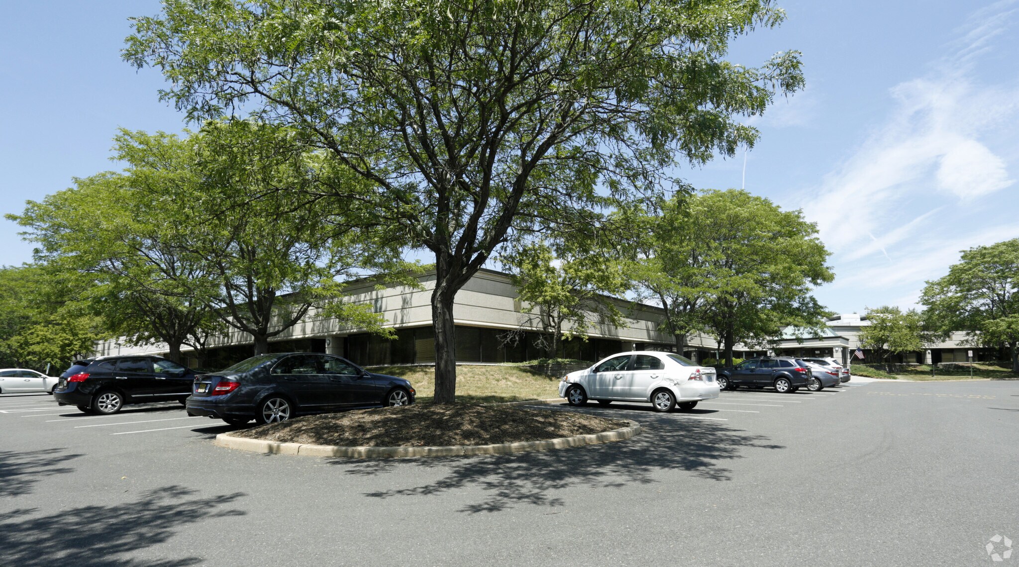 100 Willowbrook Rd, Freehold, NJ for lease Primary Photo- Image 1 of 5