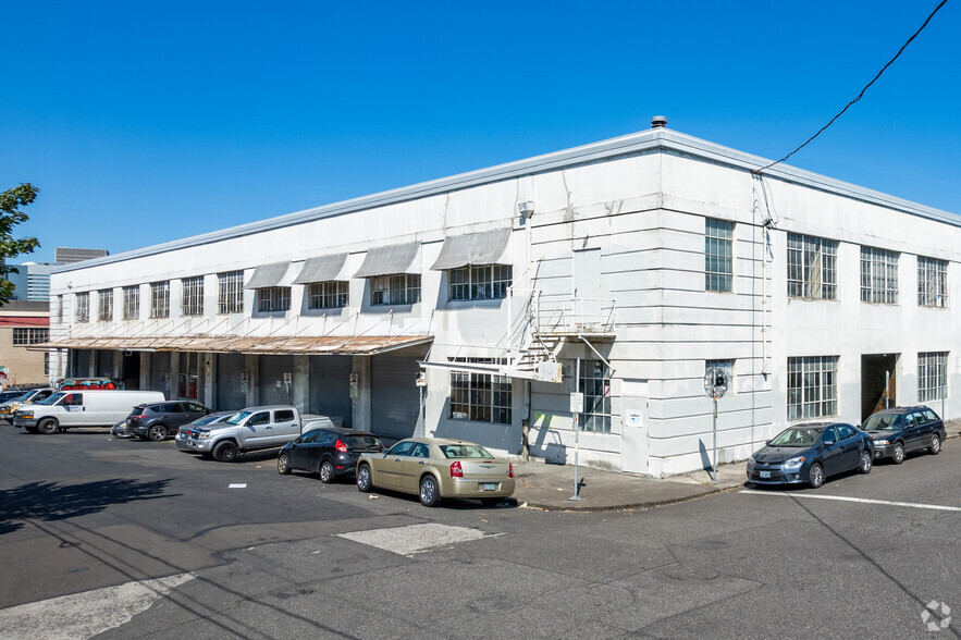 239 SE Salmon St, Portland, OR for lease - Building Photo - Image 1 of 6