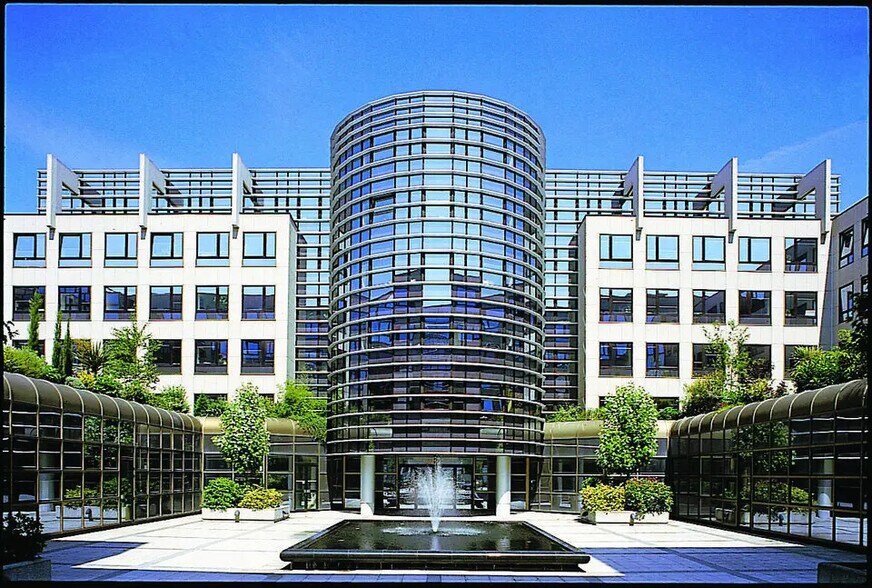 Office in Nantes for lease - Building Photo - Image 3 of 18