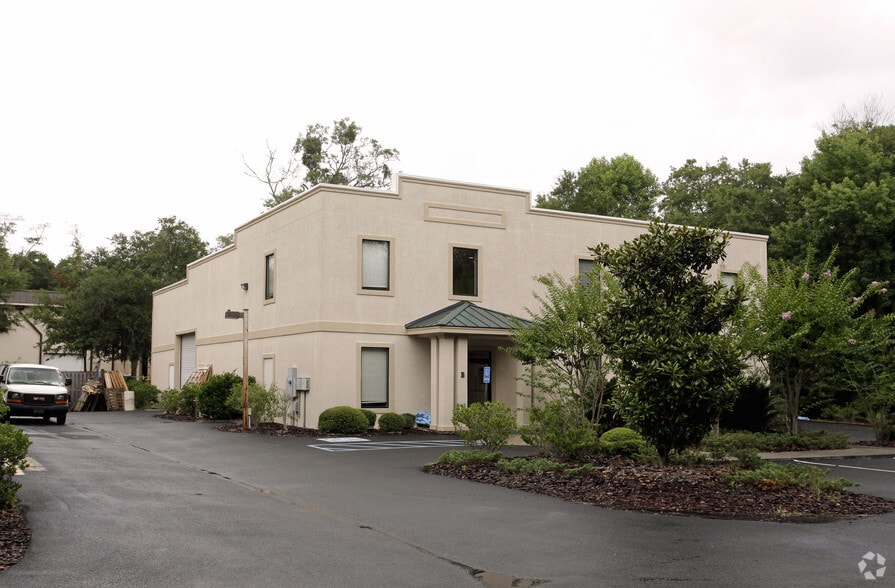 20 Cardinal Rd, Hilton Head Island, SC for sale - Primary Photo - Image 1 of 2