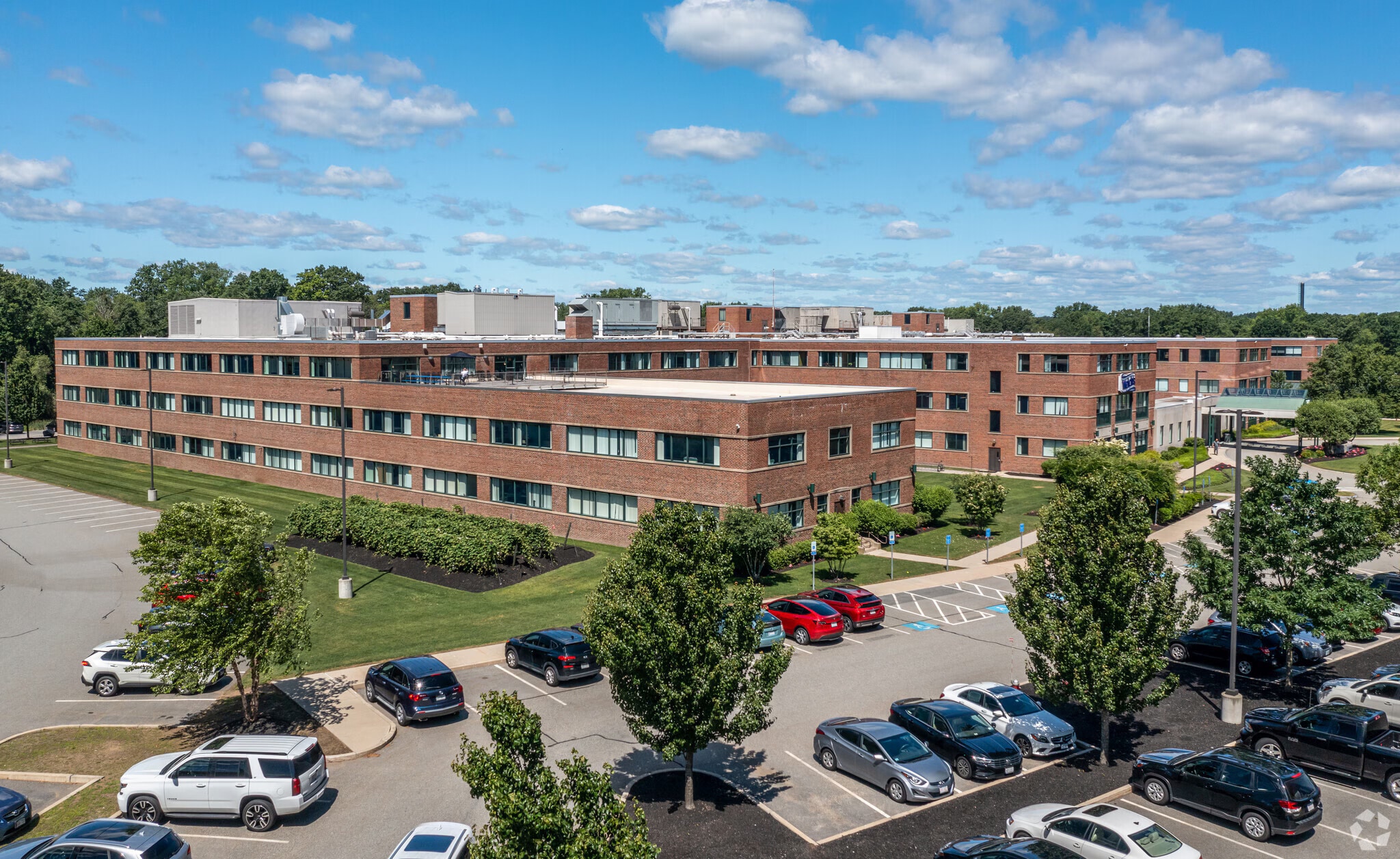 300 Baker Ave, Concord, MA for lease Building Photo- Image 1 of 10