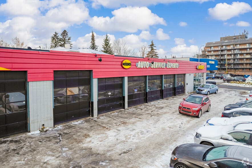 2529 17th Ave SW, Calgary, AB for sale - Building Photo - Image 2 of 4