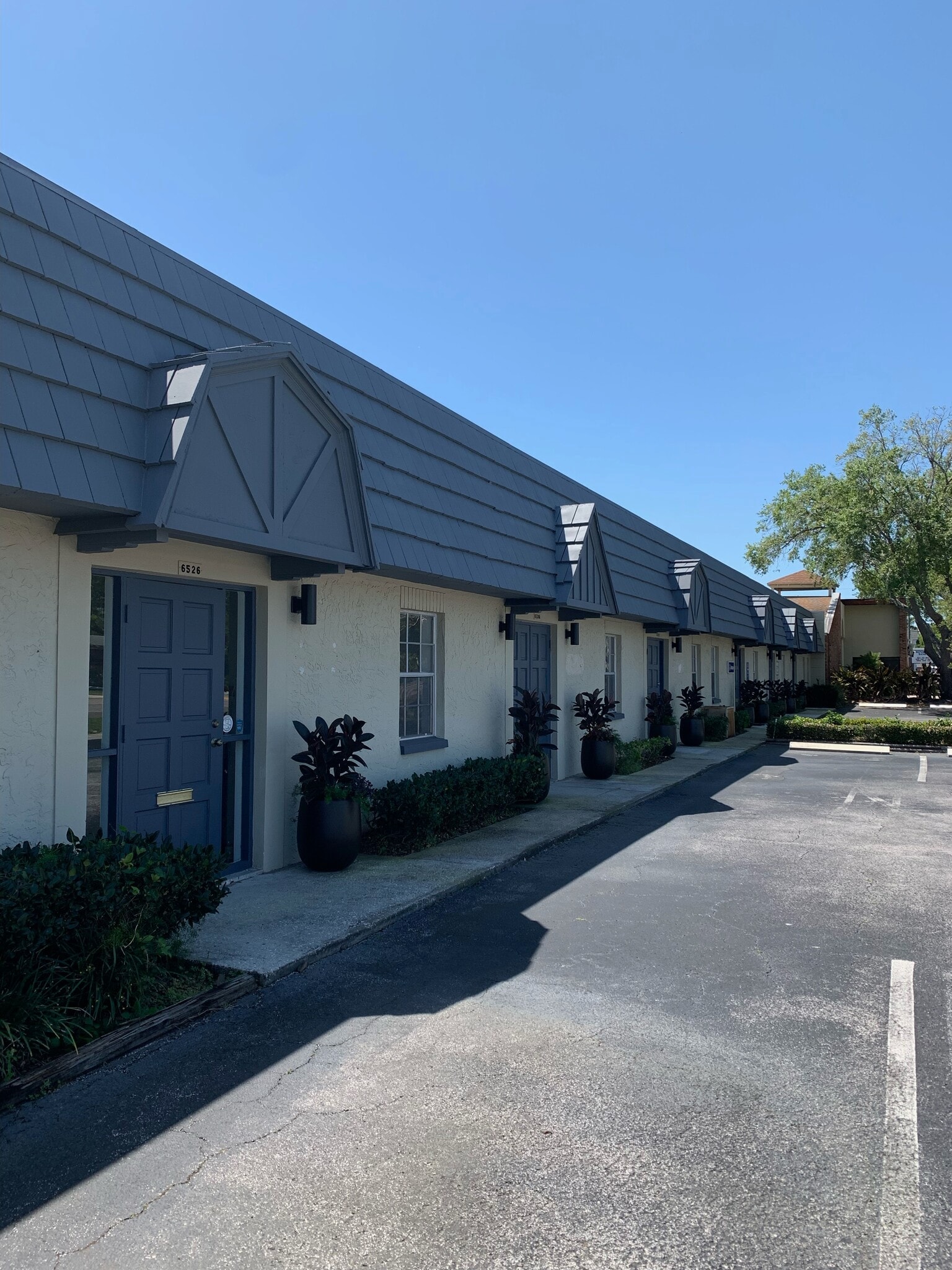 6526-6536 Central Ave, Saint Petersburg, FL for lease Building Photo- Image 1 of 9