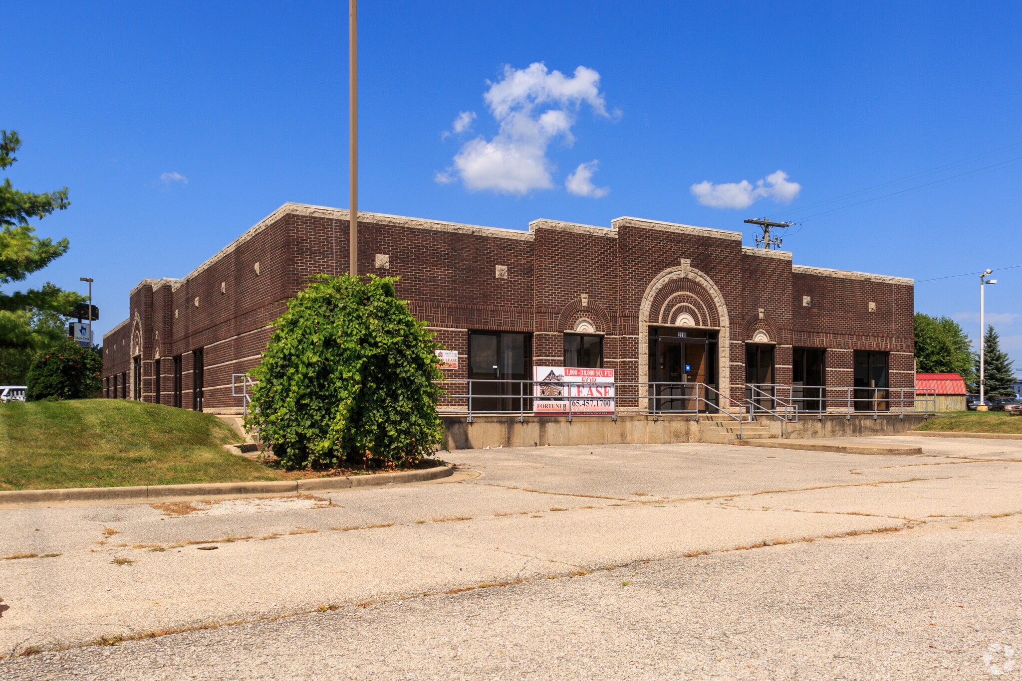 2906 S Reed Rd, Kokomo, IN for sale Primary Photo- Image 1 of 1