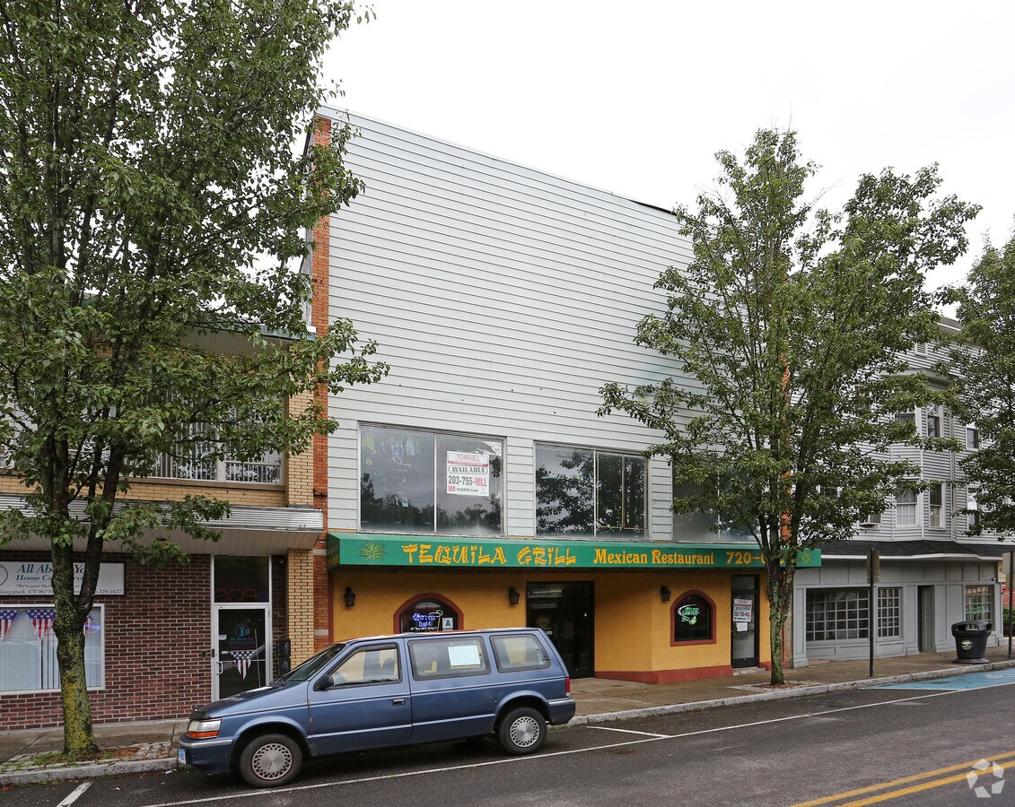 9 Church St, Naugatuck, CT 06770