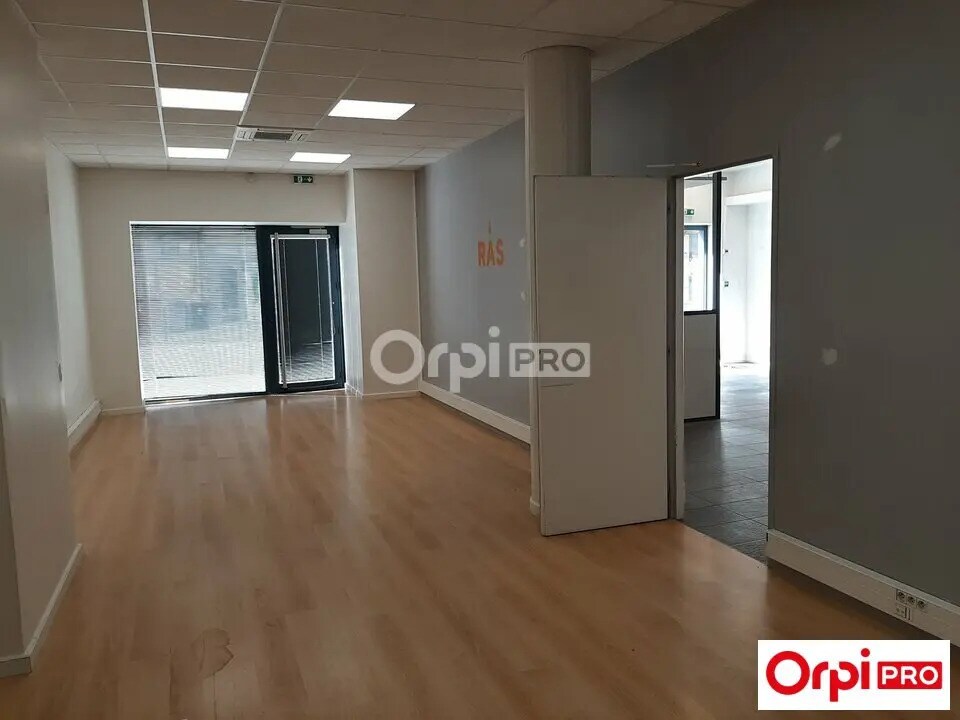 Office in Bourg-lès-Valence for lease Interior Photo- Image 1 of 8