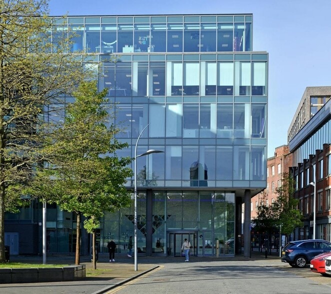 St Peters Sq, Stockport for lease - Building Photo - Image 2 of 28